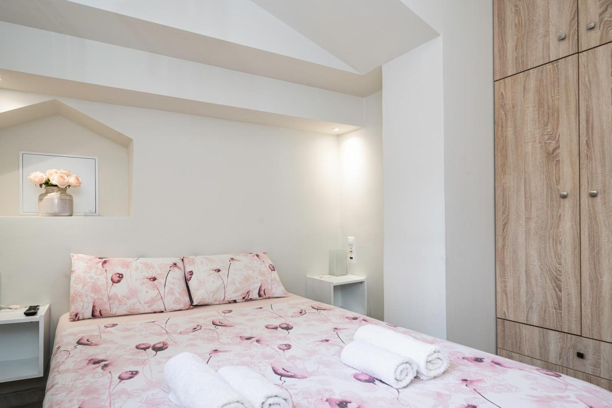 Neon Apartment, Modern, High Quality, Central Apt, Heraklion City Exterior foto